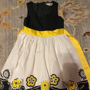 Girls dress size 10